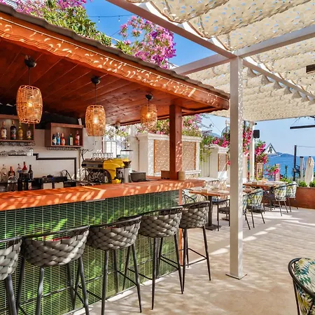 Kalkan Port Hotel *