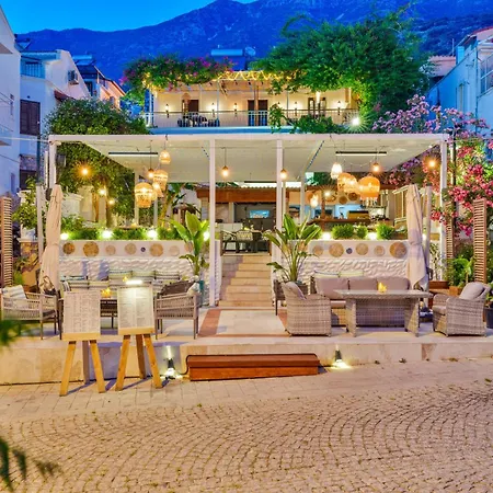 Kalkan Port فندق *
